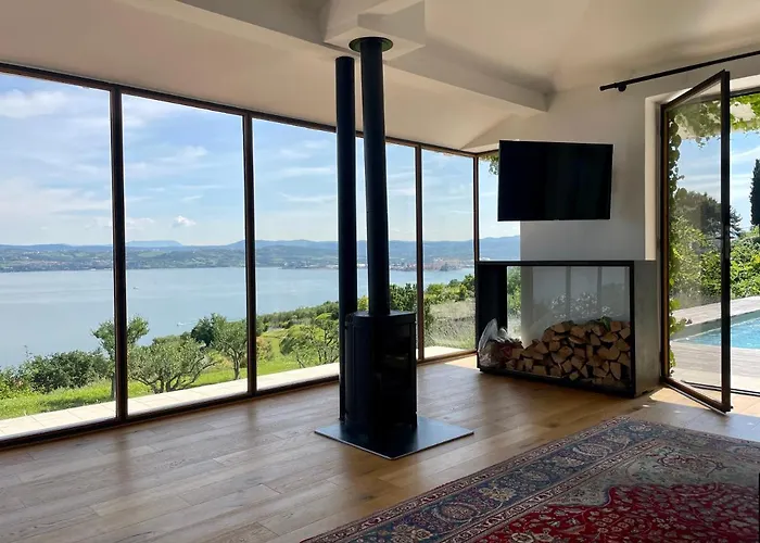 Villa The View